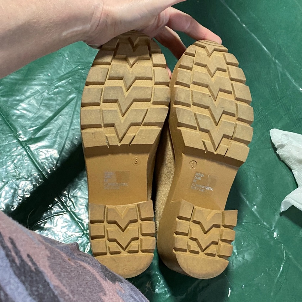 Women’s Tan Slip-On Clogs - Picture 4 of 5